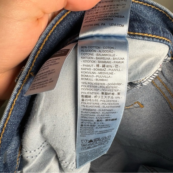 Levi's 318 Shaping Wide Leg Denim Jeans in Clever Girl 29x32 - Picture 14 of 15